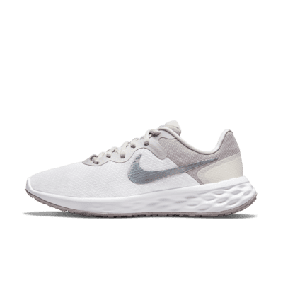 最新シューズ Nike Revolution 6 Next Nature Premiumお早めに！ WMNS) Nike Revolution 6 Next Nature Premium 'White Multi